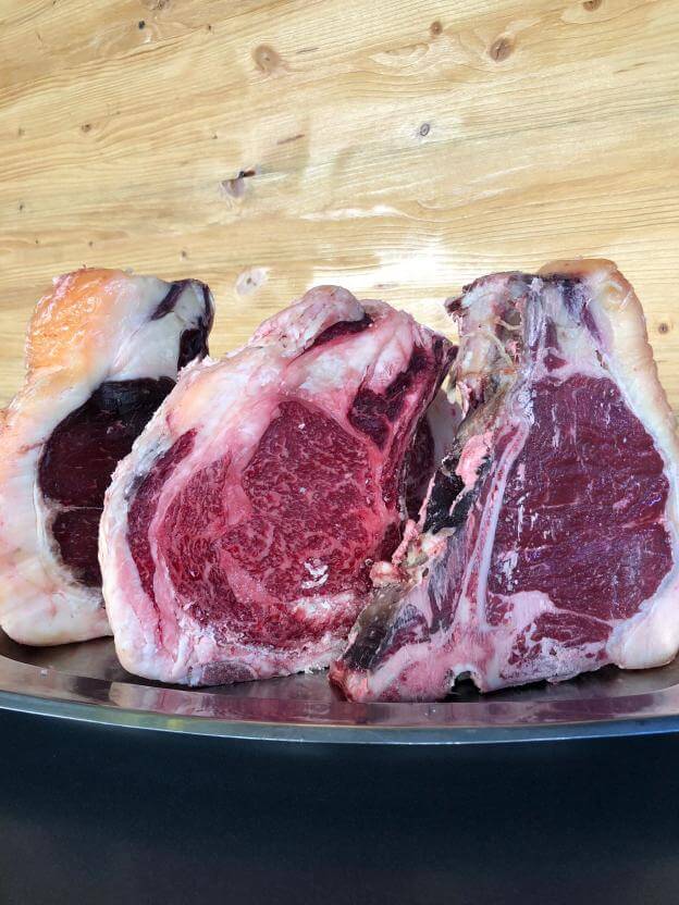 Sashi beef e Otaku prussiana Sashi beef e Otaku prussiana